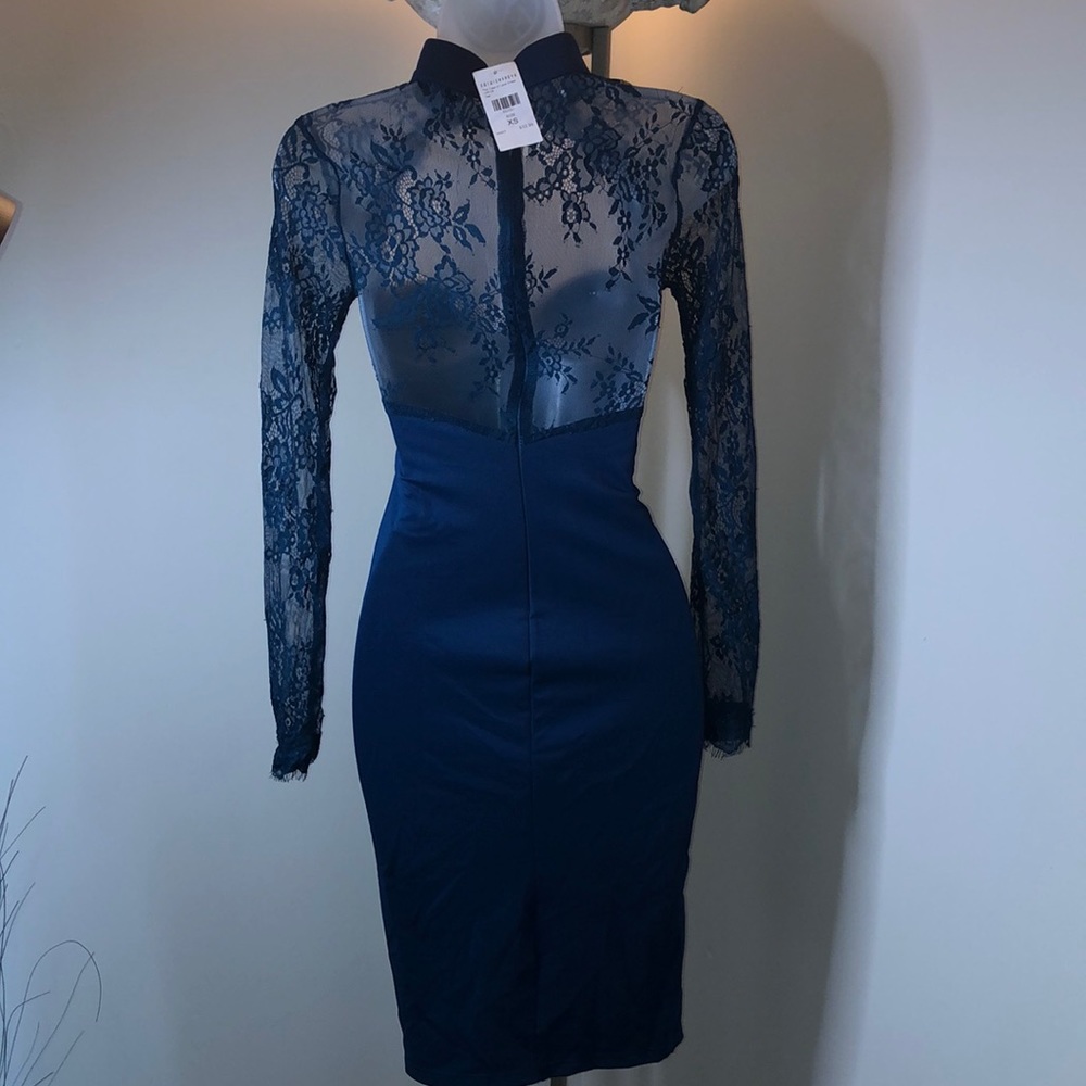 Dress - Picture 2 of 9